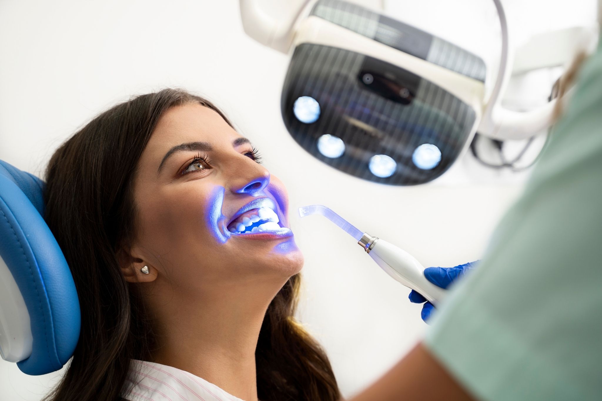 ¿Duele el blanqueamiento dental?